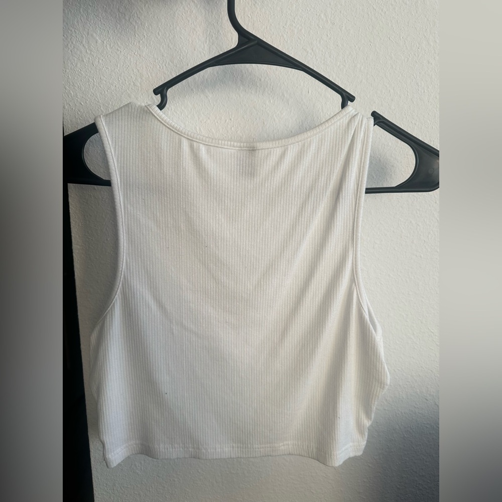 SHEIN White Ribbed Crop Top - Picture 4 of 4